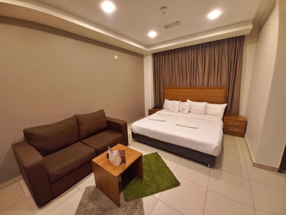 Lujain Hotel فندق النور واللجين Amman Ngoại thất bức ảnh