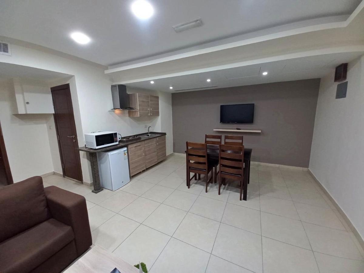 Lujain Hotel فندق النور واللجين Amman Ngoại thất bức ảnh