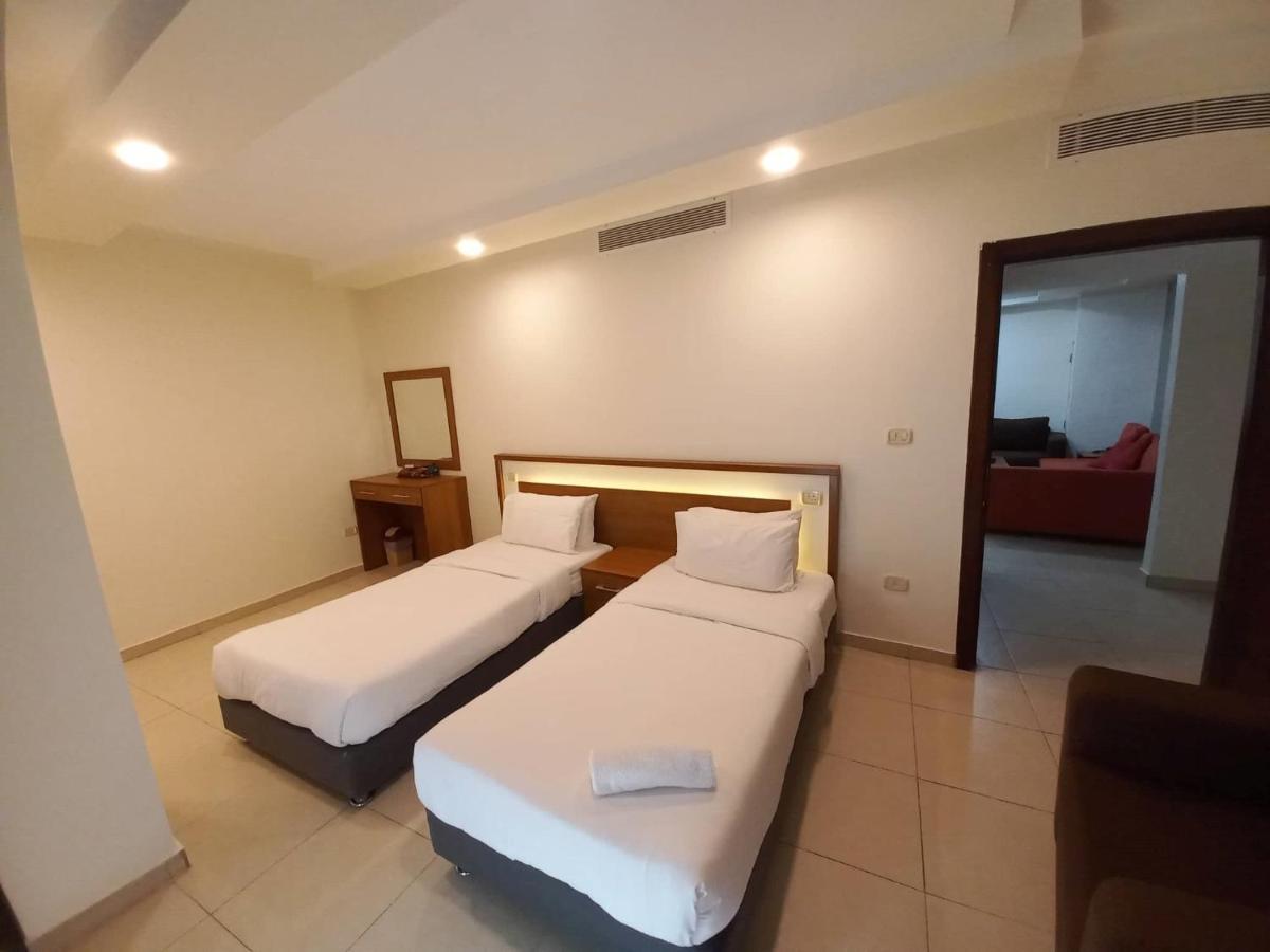 Lujain Hotel فندق النور واللجين Amman Ngoại thất bức ảnh
