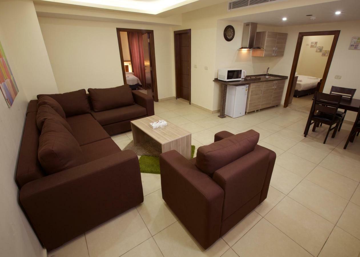 Lujain Hotel فندق النور واللجين Amman Ngoại thất bức ảnh